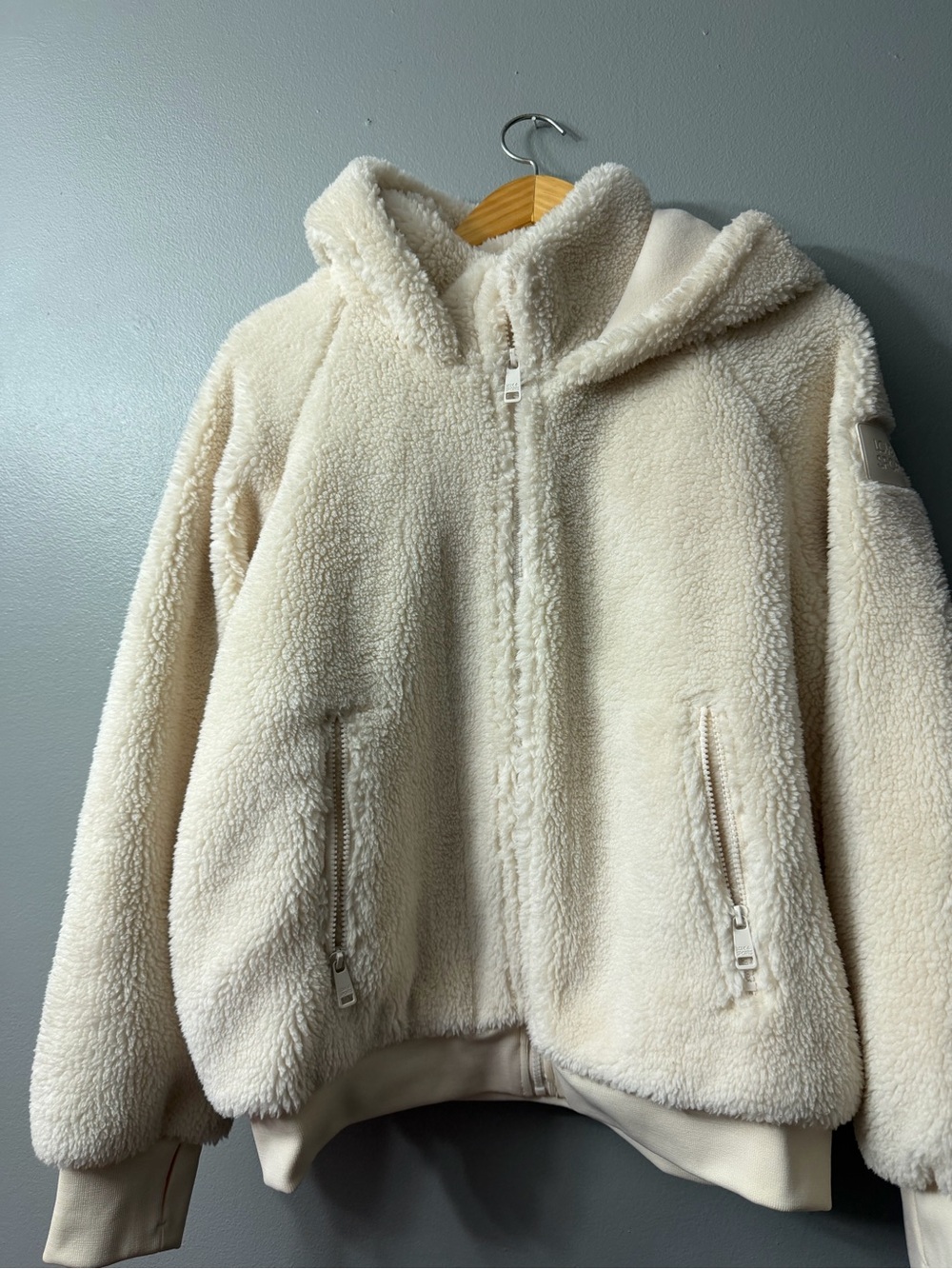Love & Sports Women’s Faux Sherpa Jacket with Hood large